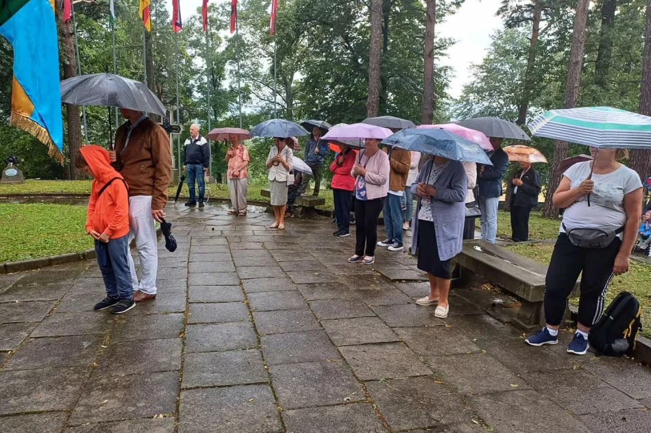​Tradycyjna lipcowa Eucharystia na wzgórzu Jabłoniec - zdjęcie 16