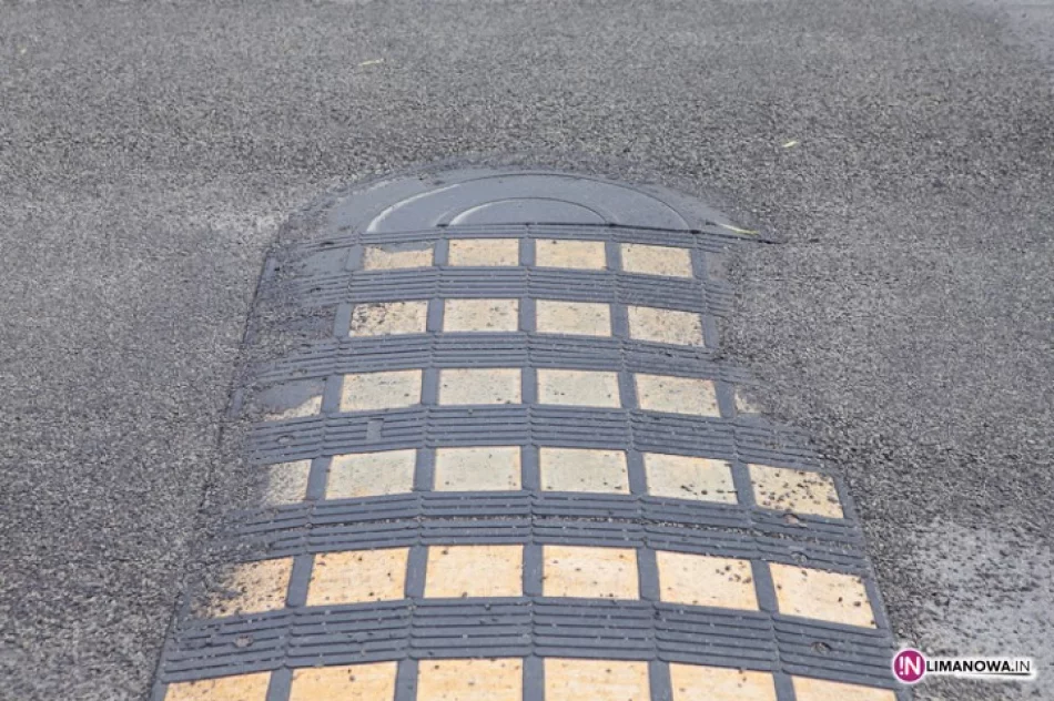 Załatali próg, ale dziury zostawili - zdjęcie 2