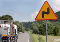 Żarcik drogowców: zakręty na prostej - zdjęcie główne