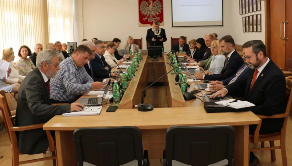 Dziś sesja zwołana na wniosek burmistrza - zdjęcie 1
