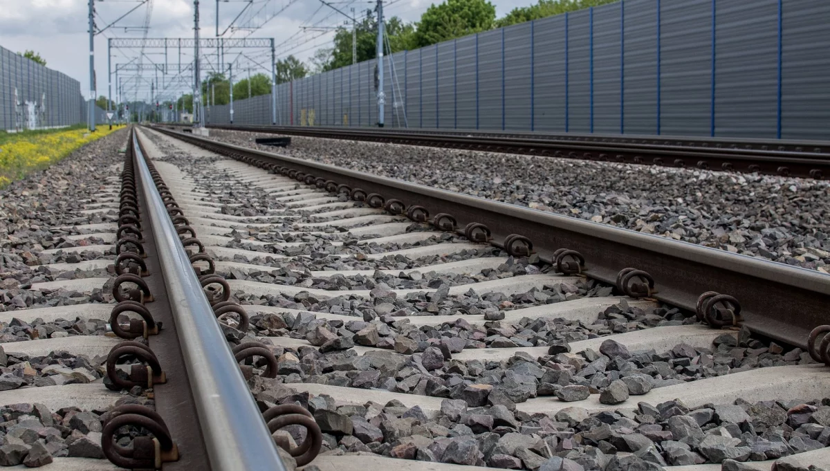Śmiertelne potrącenie przez pociąg, wstrzymany ruch kolejowy w kierunku Tarnowa