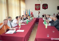 Podwyżek nie ma, remontów też? - zdjęcie główne