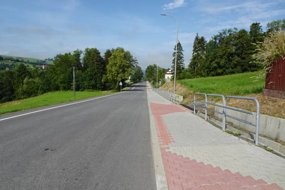 Przebudowa drogi za 12 mln zł zakończona - zdjęcie 4