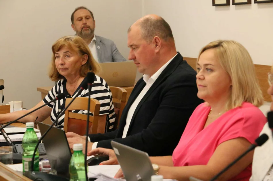 Nowy radny złożył ślubowanie, powołano Komisje Rady Miasta - zdjęcie 7