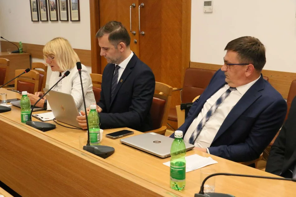 Nowy radny złożył ślubowanie, powołano Komisje Rady Miasta - zdjęcie 12