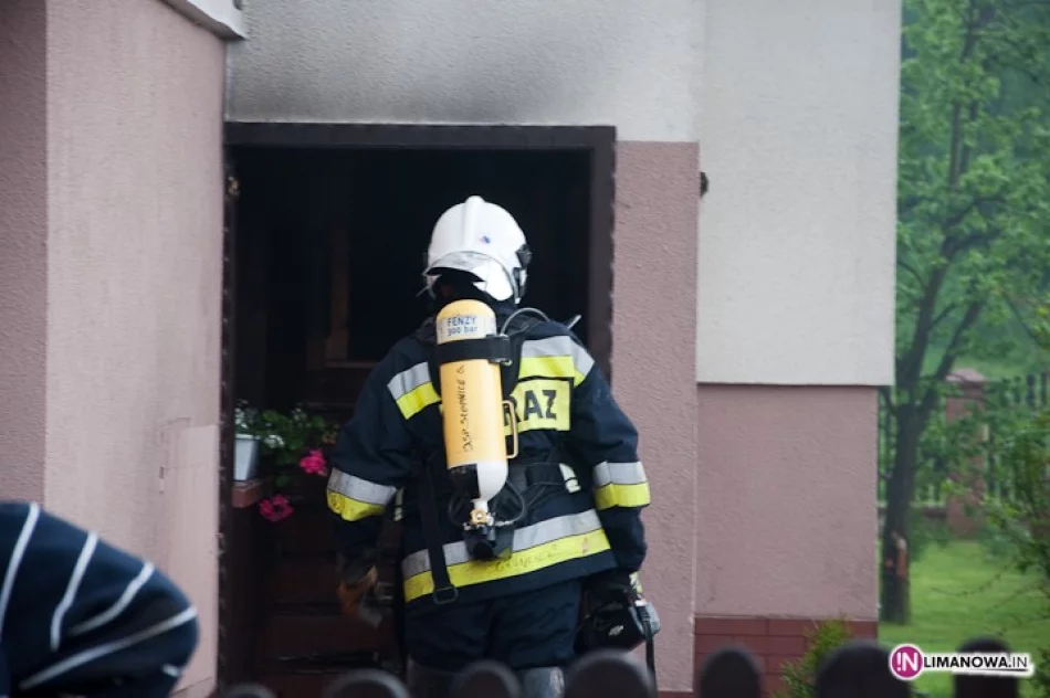 Spłonęła część wnętrza domu - zdjęcie 3