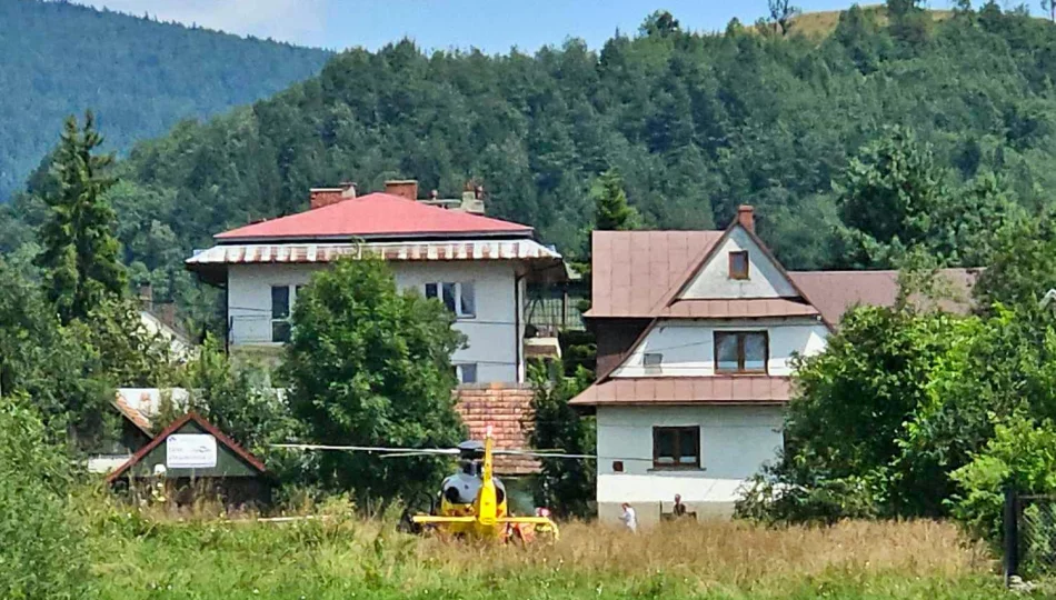 Mężczyzna spadł z dachu - prawdopodobnie porażony prądem - zdjęcie 1