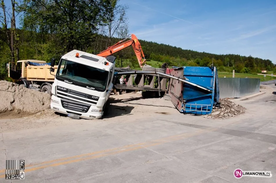 Niebezpieczne zdarzenie na objeździe - zdjęcie 2