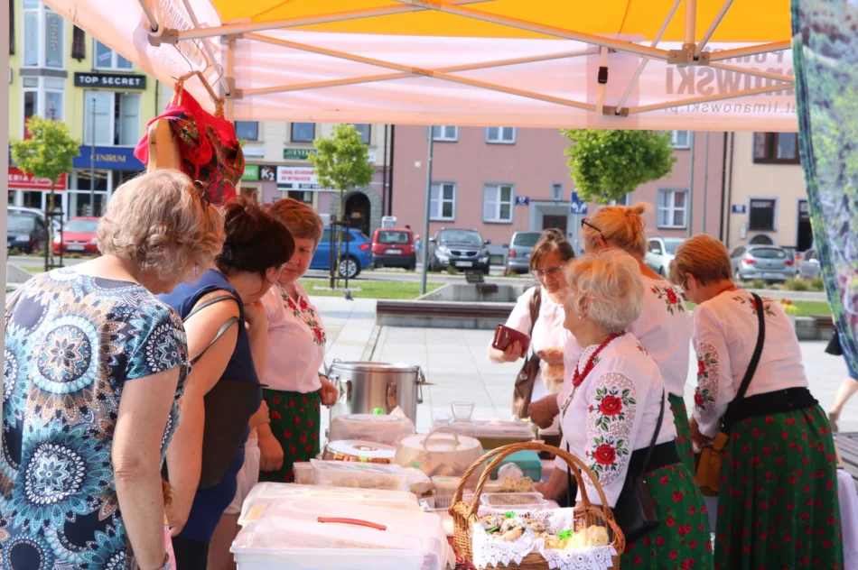 “Gosposie” promowały zagórzańskie kulinaria - zdjęcie 9