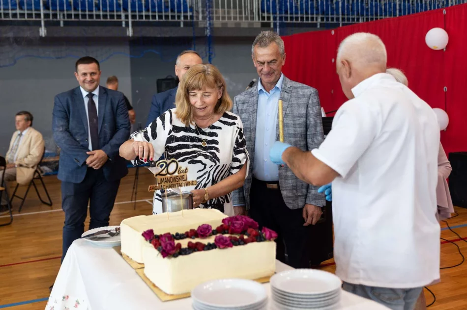 20-lecie działalności świętowała Limanowska Akcja Charytatywna - zdjęcie 18
