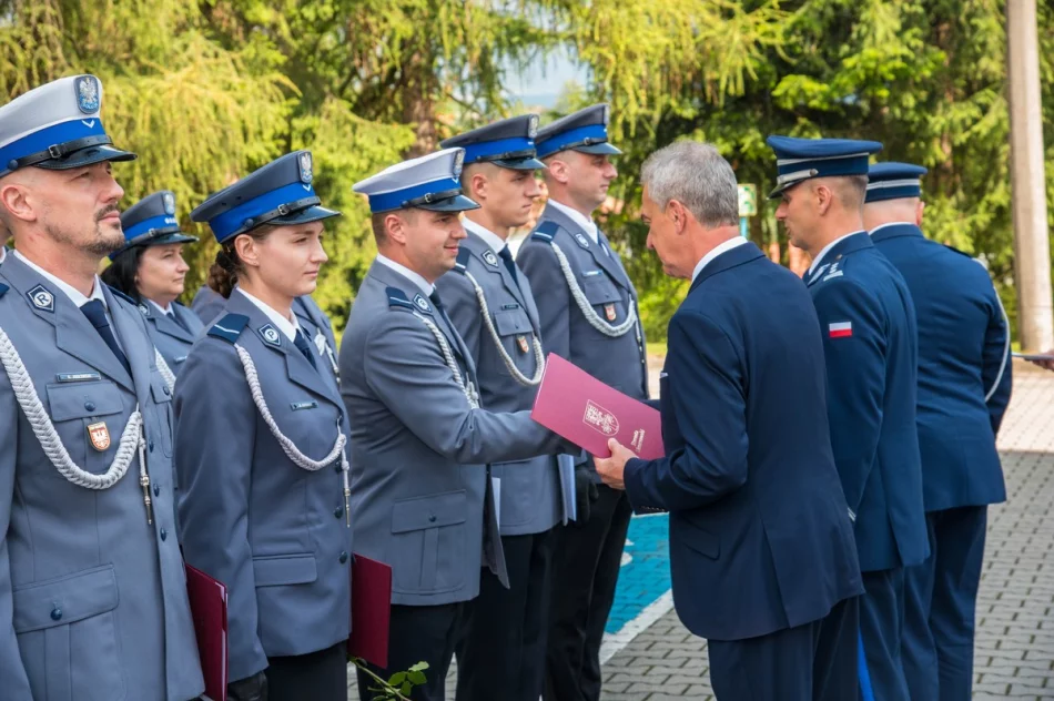 Policjanci obchodzili swoje święto - 50 funkcjonariuszy z awansem (ZDJĘCIA) - zdjęcie 12
