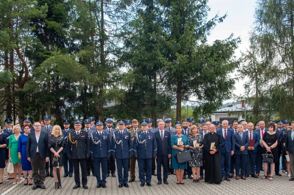 Policjanci obchodzili swoje święto - 50 funkcjonariuszy z awansem (ZDJĘCIA) - zdjęcie 17
