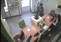 Zdjęcia z napadu na bank - zdjęcie główne