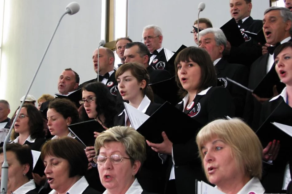 Dzień beatyfikacji Jana Pawła II Łagiewnikach - zdjęcie 2