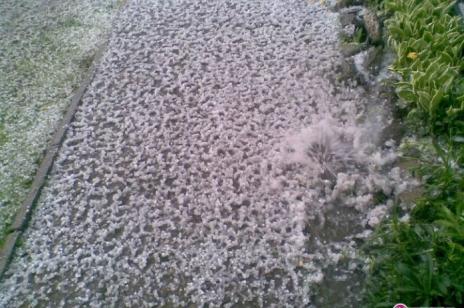 Groźny pożar od uderzenia pioruna - zdjęcie 3