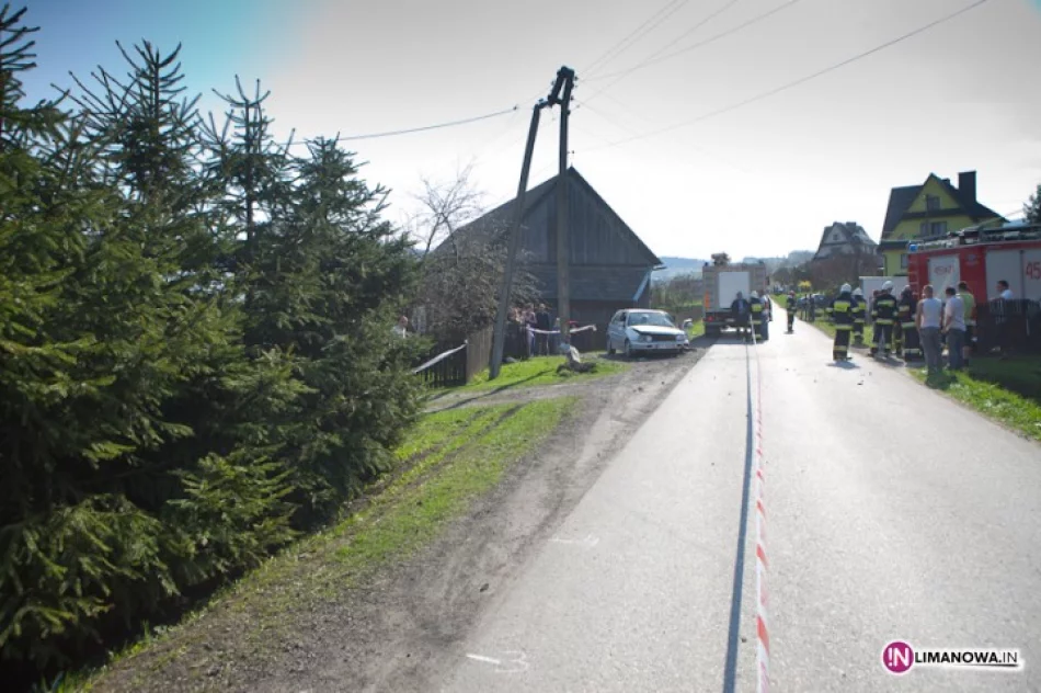 Samochód złamał słup - zdjęcie 3