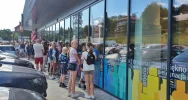 Tłum klientów na otwarciu KFC (ZDJĘCIA) - zdjęcie 3