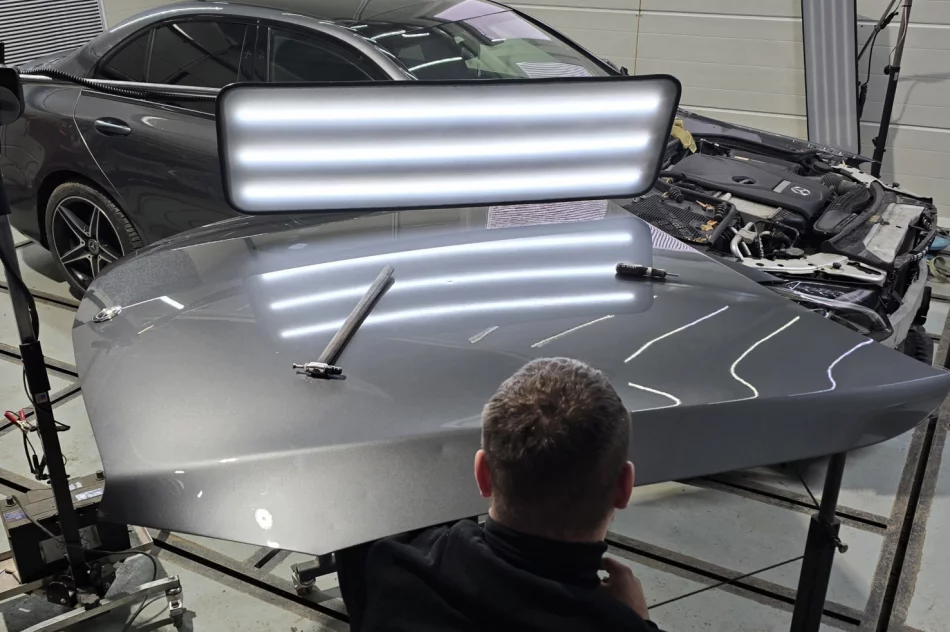 ArtCar - naprawy wgnieceń bez lakierowania / gradobicie / grad - Technik PDR - zdjęcie 10