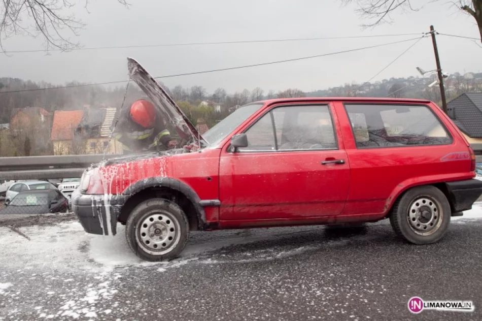 Pożar samochodu - zdjęcie 2