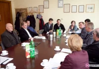 Policja na pomoc wykonawcy - zdjęcie główne