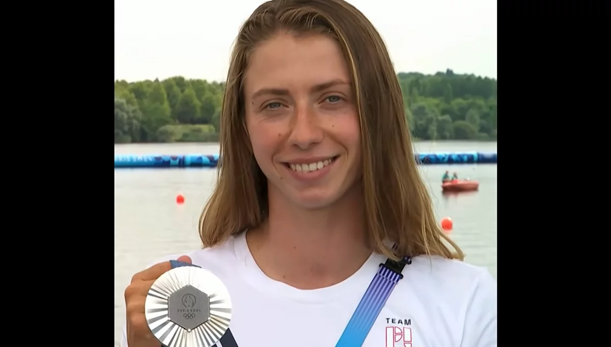 Klaudia Zwolińska z medalem olimpijskim/fot.: screen TVP Sport