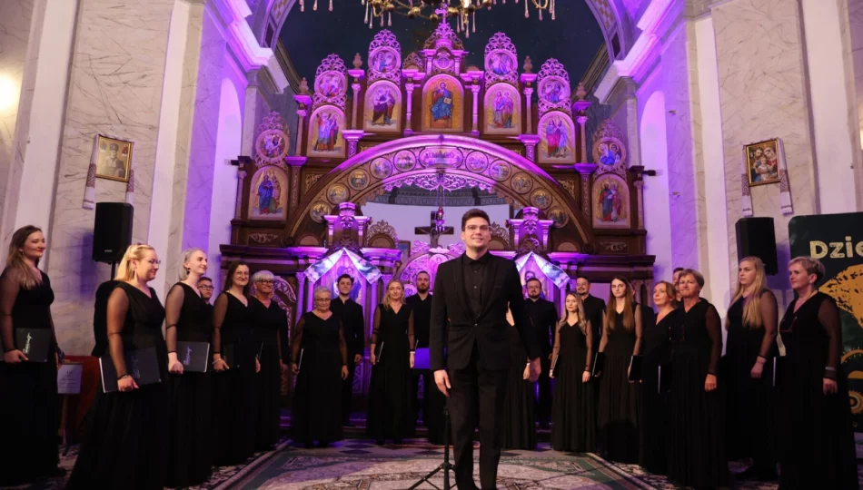 Limanowski chór wystąpił na Festiwalu Dziedzictwa Kresów (ZDJĘCIA, WIDEO) - zdjęcie 1