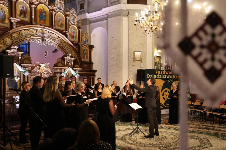 Limanowski chór wystąpił na Festiwalu Dziedzictwa Kresów (ZDJĘCIA, WIDEO) - zdjęcie 10