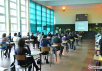 Kto wie wszystko? - zdjęcie główne