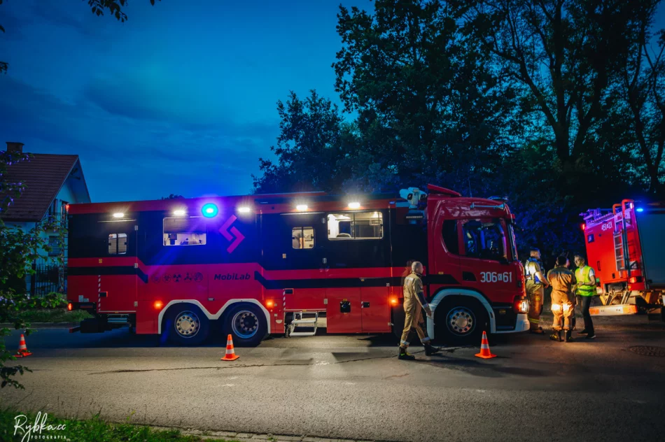 Badają próbki, w oczyszczalni “kontrola interwencyjna” (ZDJĘCIA) - zdjęcie 8