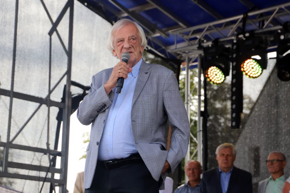 Tłumy na Beskidzkich Rytmach i Smakach w Starej Wsi - zdjęcie 12