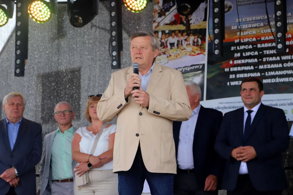 Tłumy na Beskidzkich Rytmach i Smakach w Starej Wsi - zdjęcie 13