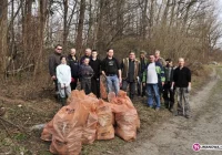 Sprzątali brzegi pełne  śmieci - zdjęcie główne