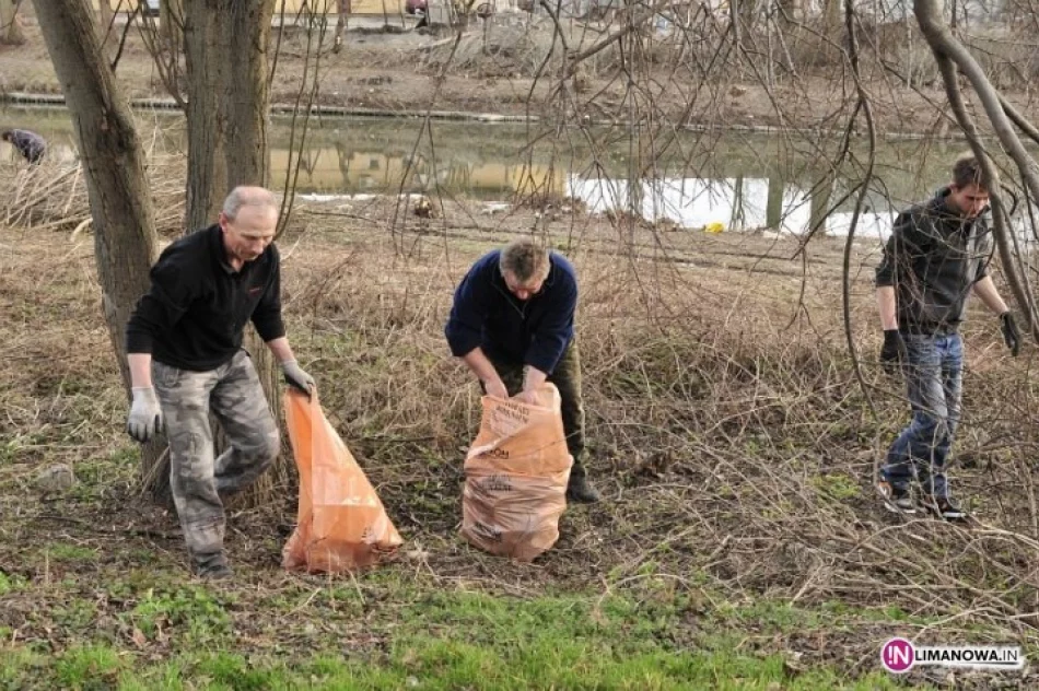 Sprzątali brzegi pełne  śmieci - zdjęcie 2