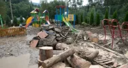 Taka była siła żywiołu sprzed 10 lat - rocznica powodzi (ZDJĘCIA, WIDEO) - zdjęcie 2
