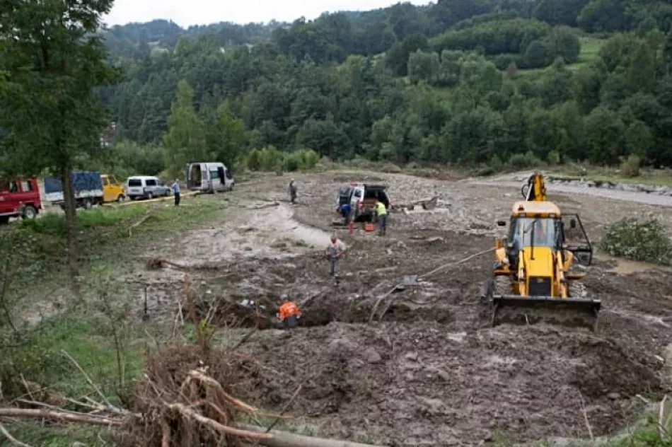 Taka była siła żywiołu sprzed 10 lat - rocznica powodzi (ZDJĘCIA, WIDEO) - zdjęcie 20