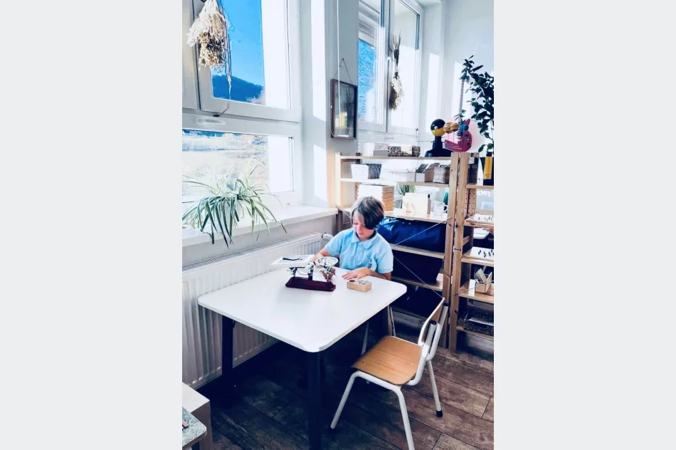 Montessori w Dobrej - nowoczesna alternatywa edukacji dla Twojego dziecka - zdjęcie 8