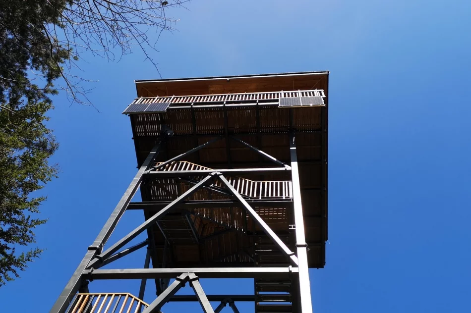 Zainstalowano kamery widokowe na wieży na Kamionnej - zdjęcie 9
