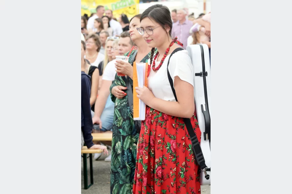 ​Kolejna odsłona festiwalu kultury i tradycji Beskidu Wyspowego (ZDJĘCIA) - zdjęcie 14