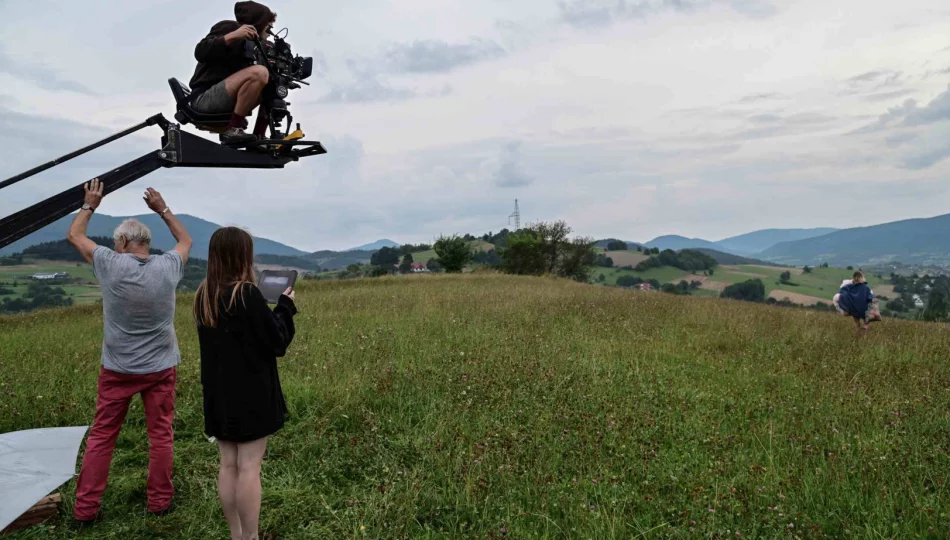 Studenci „łódzkiej filmówki” kręcili film na Wilkowisku - rodzinnej miejscowości reżyserki - zdjęcie 1