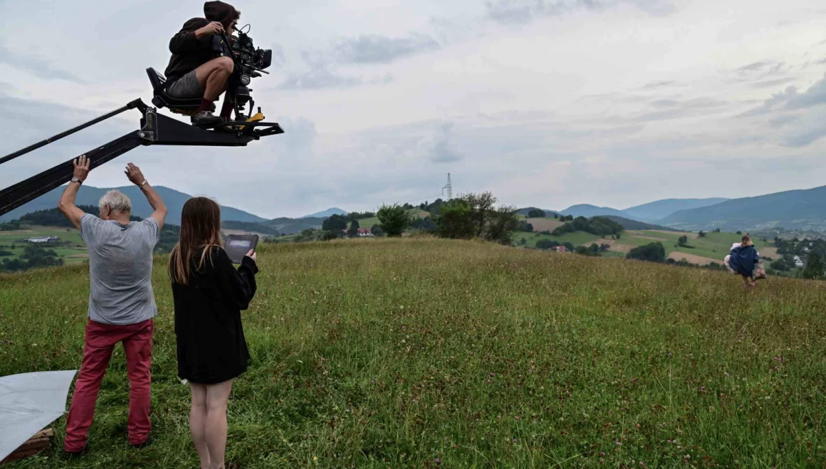 Studenci „łódzkiej filmówki” kręcili film na Wilkowisku - rodzinnej miejscowości reżyserki