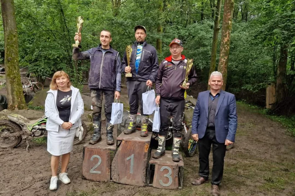 Trialowe zmagania poświęcone pamięci miłośnika sportów motorowych - zdjęcie 5