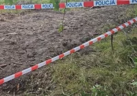 Niewybuch eksplodował pod traktorem - zdjęcie główne