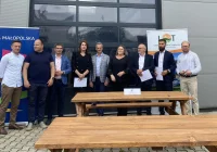 Gminom przekazano “małą architekturę” dla turystów - zdjęcie główne