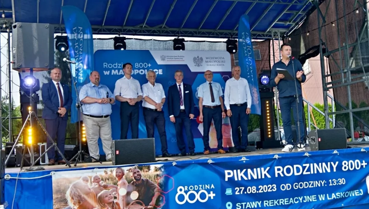 NIK oskarża o niegospodarność w promocji 800 plus