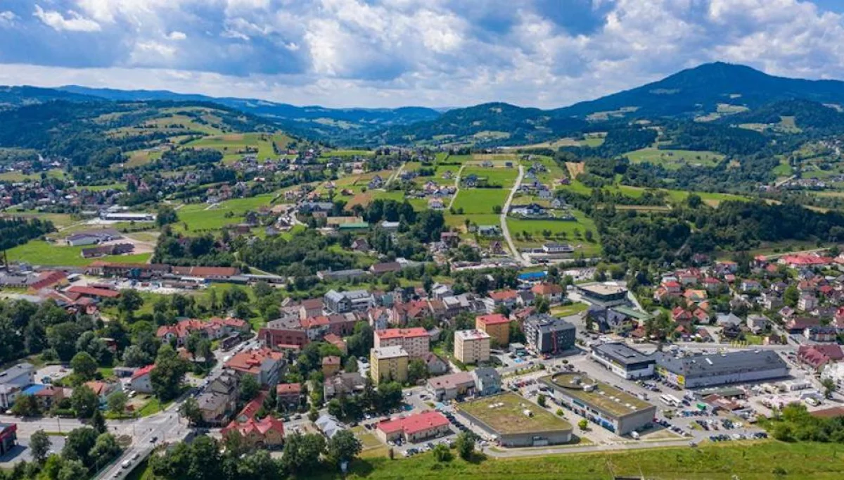 Miasto z lotu ptaka/fot.: UM Mszana Dolna