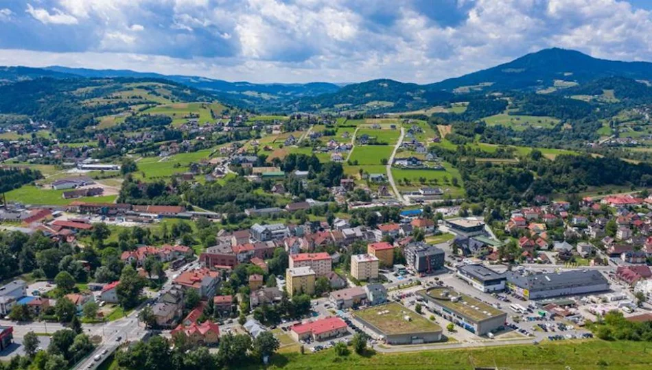 Utrudnienia w ruchu pieszym na jednej z ulic - zdjęcie 1