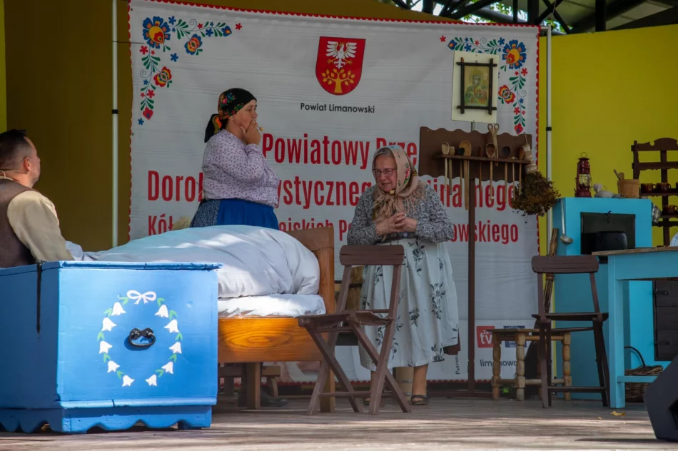 W Parku Miejskim odbył się Powiatowy Przegląd KGW - zdjęcie 5