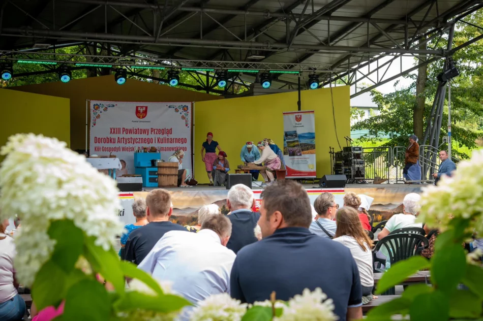 W Parku Miejskim odbył się Powiatowy Przegląd KGW - zdjęcie 13