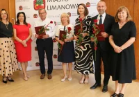 Powierzenia na stanowisko wręczono dyrektorom czterech miejskich placówek oświatowych - zdjęcie główne