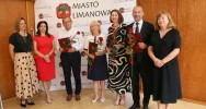 Powierzenia na stanowisko wręczono dyrektorom czterech miejskich placówek oświatowych - zdjęcie 2